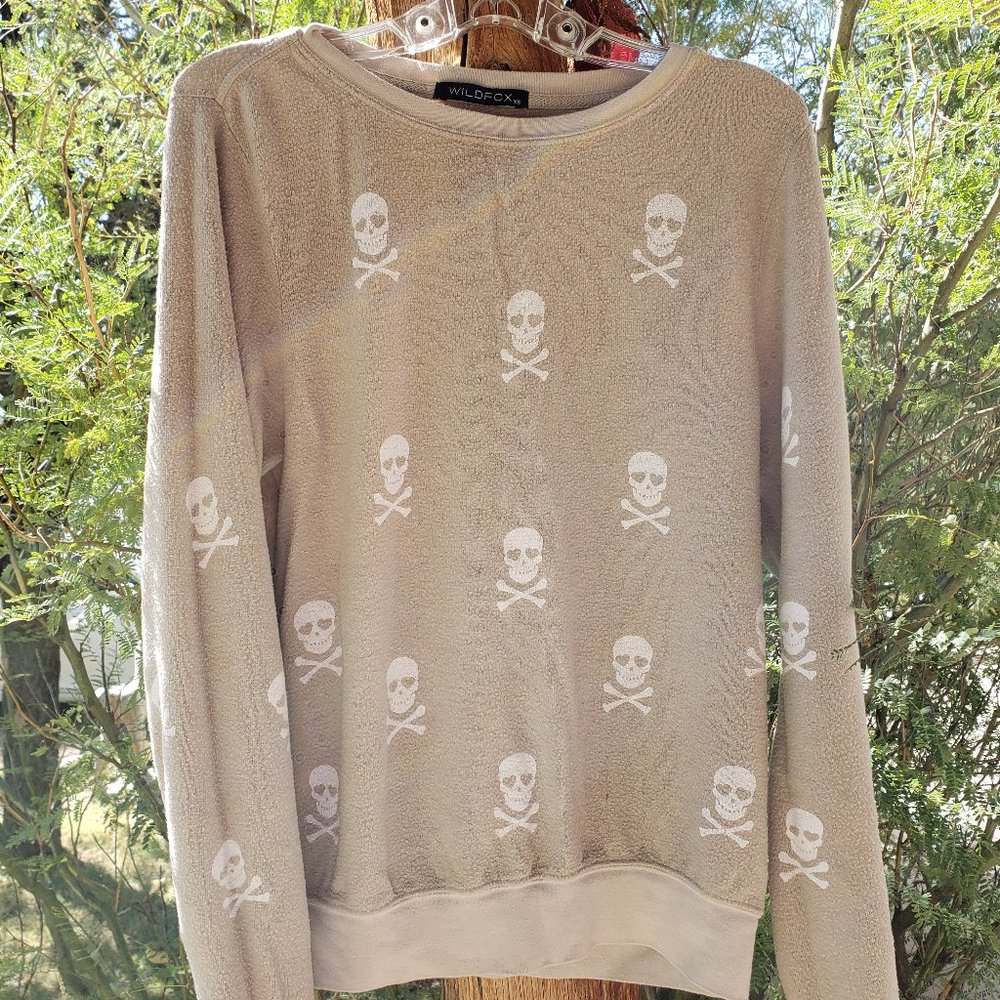 Wildfox tan skull and crossbones jumper sweater XS